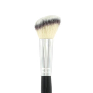 angled_contour_blush_makeup_brush